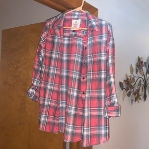 Women’s flannel shirt